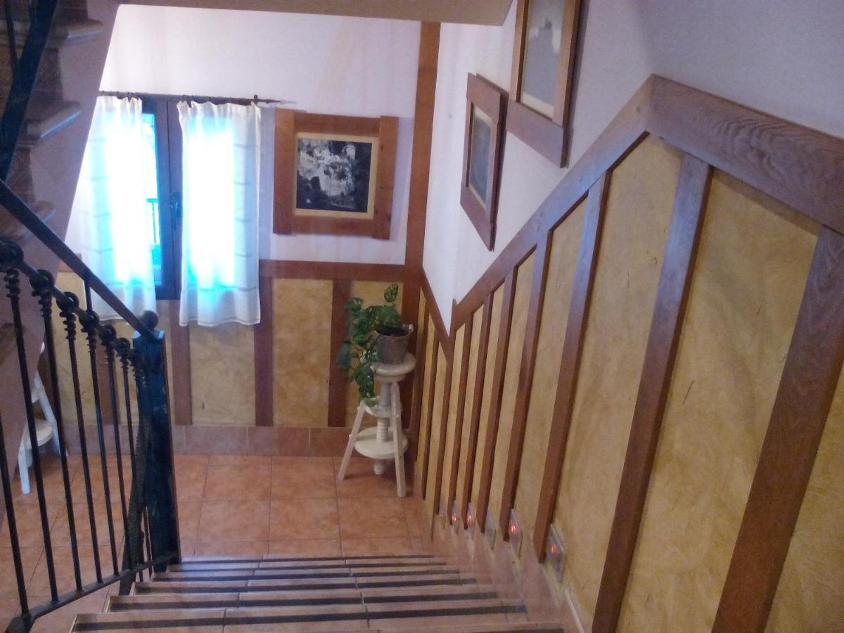 Puerta Al Duraton Bed & Breakfast Sebúlcor Eksteriør bilde